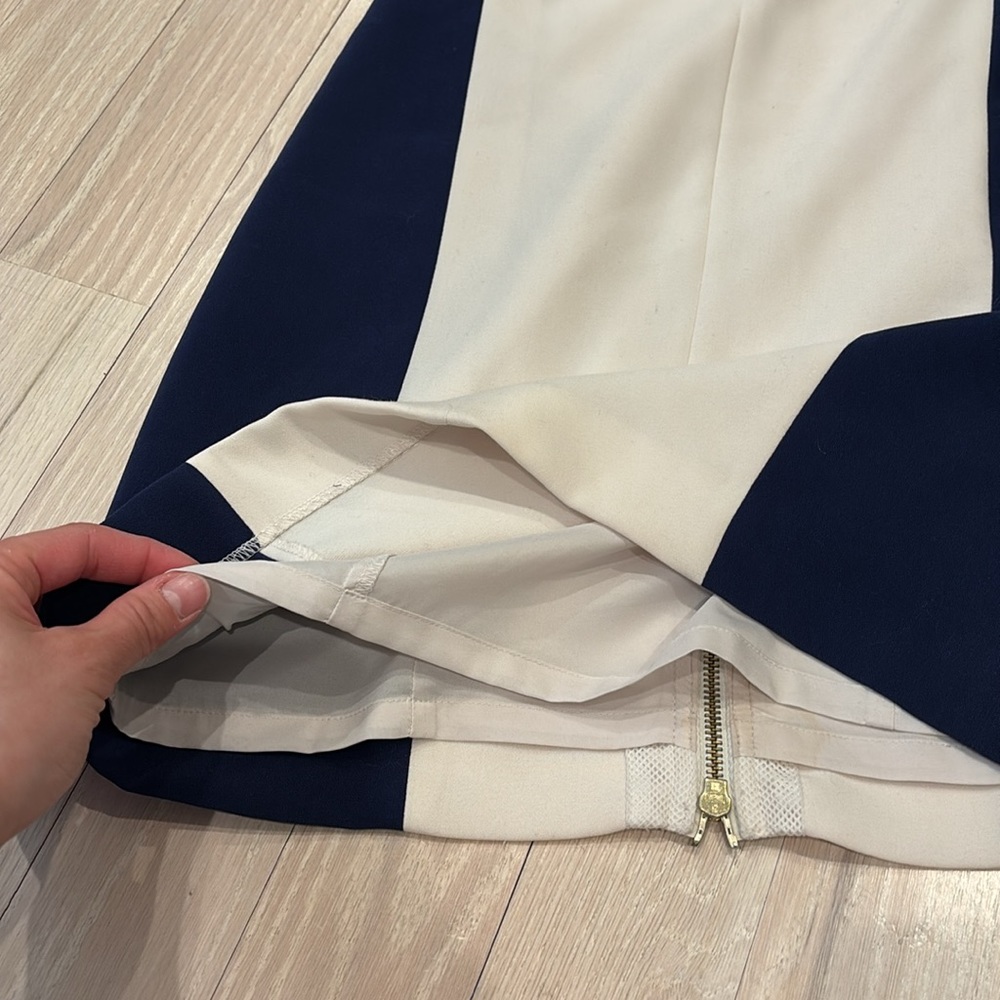 Club Monaco dress size 4 - Picture 4 of 4